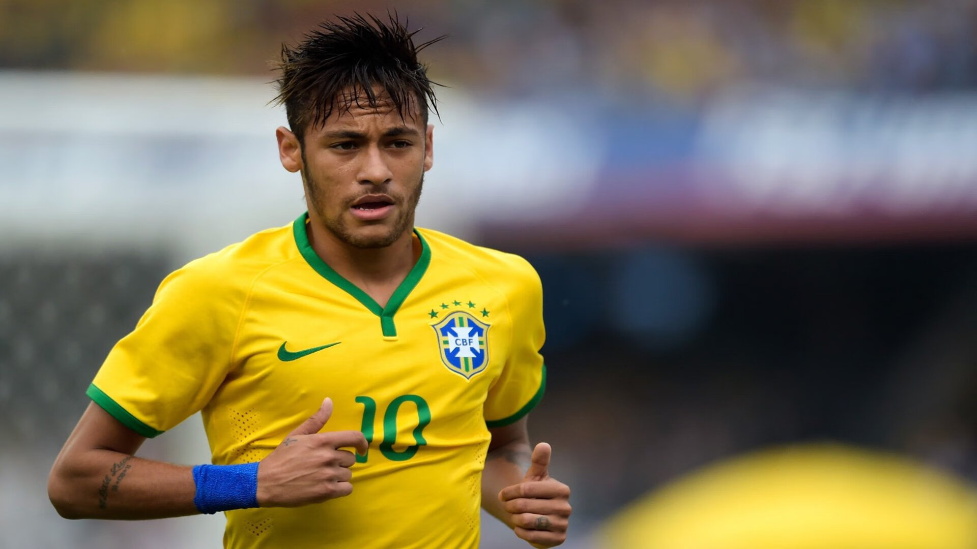 升至第2!曼城3-1伯恩茅斯距榜首6分哈兰德单刀双响谢尔基两助攻,曼城引援哈兰德